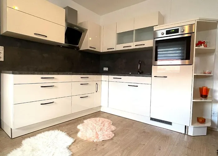 Nina Ortner גריפנבורג